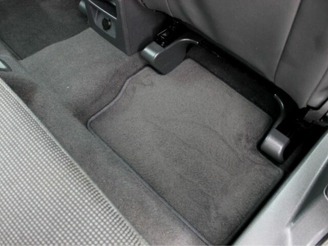 Черный Опель Зафира, объемом двигателя 1.8 л и пробегом 220 тыс. км за 7499 $, фото 14 на Automoto.ua