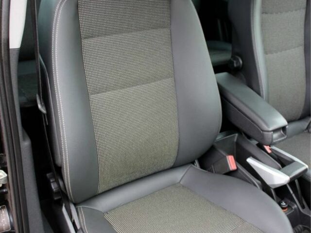 Черный Опель Зафира, объемом двигателя 1.8 л и пробегом 220 тыс. км за 7499 $, фото 15 на Automoto.ua