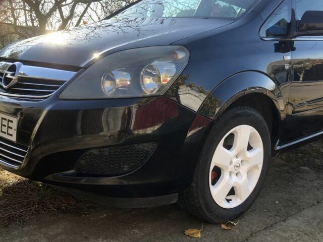 Чорний Опель Зафіра, об'ємом двигуна 0 л та пробігом 13 тис. км за 6650 $, фото 2 на Automoto.ua