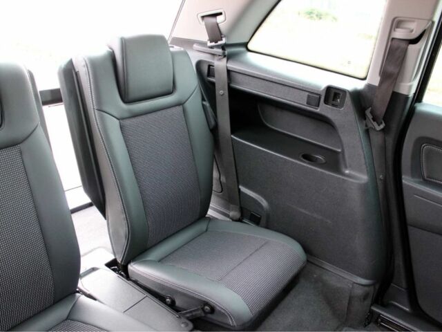 Черный Опель Зафира, объемом двигателя 1.8 л и пробегом 220 тыс. км за 7499 $, фото 20 на Automoto.ua