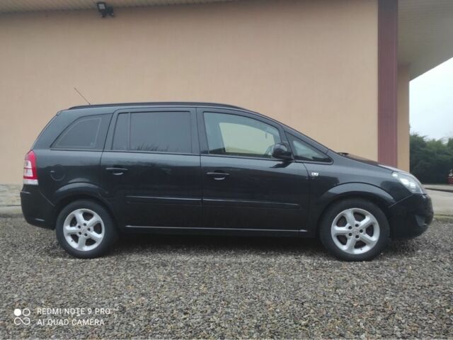 Чорний Опель Зафіра, об'ємом двигуна 0 л та пробігом 266 тис. км за 7800 $, фото 2 на Automoto.ua