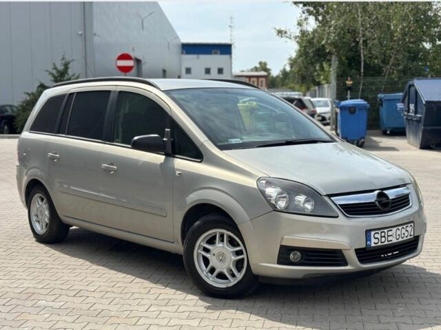 Коричневий Опель Зафіра, об'ємом двигуна 1.8 л та пробігом 210 тис. км за 2160 $, фото 1 на Automoto.ua