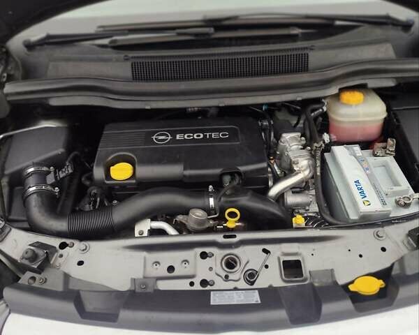 Коричневий Опель Зафіра, об'ємом двигуна 1.7 л та пробігом 232 тис. км за 8200 $, фото 43 на Automoto.ua