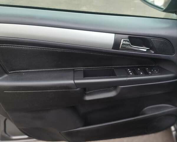 Коричневий Опель Зафіра, об'ємом двигуна 1.7 л та пробігом 232 тис. км за 8200 $, фото 20 на Automoto.ua