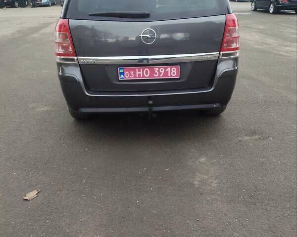 Коричневий Опель Зафіра, об'ємом двигуна 1.7 л та пробігом 232 тис. км за 8200 $, фото 6 на Automoto.ua