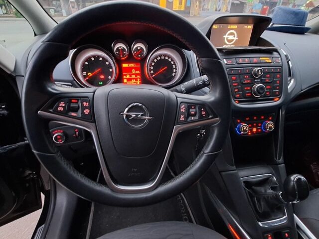 Коричневый Опель Зафира, объемом двигателя 2 л и пробегом 260 тыс. км за 10500 $, фото 3 на Automoto.ua