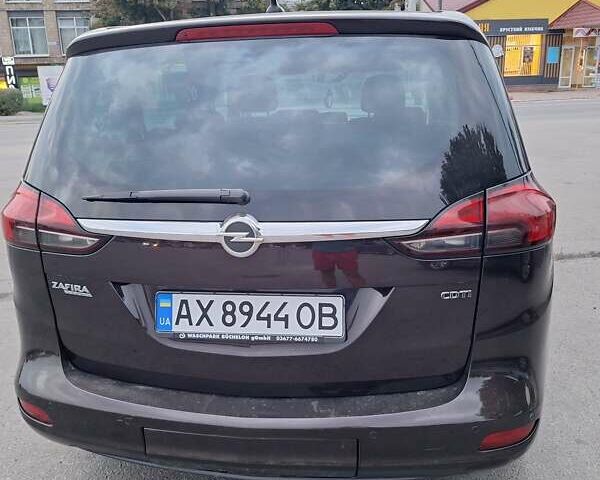 Коричневий Опель Зафіра, об'ємом двигуна 1.96 л та пробігом 276 тис. км за 10800 $, фото 6 на Automoto.ua