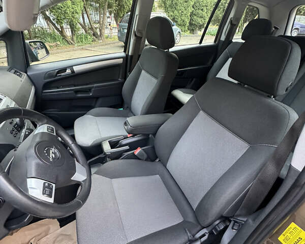 Опель Зафира 2012 в Луцке на Automoto.ua Коричневый Опель Зафира, объемом двигателя 1.6 л и пробегом 225 тыс. км за 7900 $, фото 13 на Automoto.ua