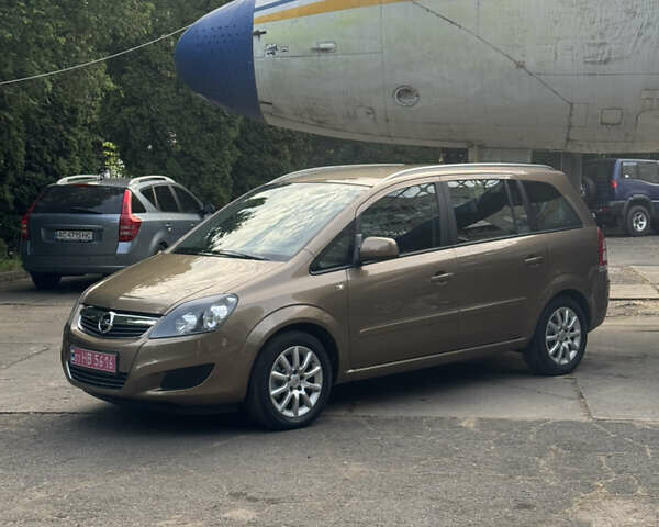 Опель Зафира 2012 в Луцке на Automoto.ua Коричневый Опель Зафира, объемом двигателя 1.6 л и пробегом 225 тыс. км за 7900 $, фото 3 на Automoto.ua