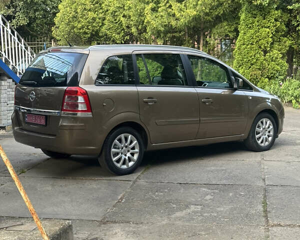 Опель Зафира 2012 в Луцке на Automoto.ua Коричневый Опель Зафира, объемом двигателя 1.6 л и пробегом 225 тыс. км за 7900 $, фото 7 на Automoto.ua