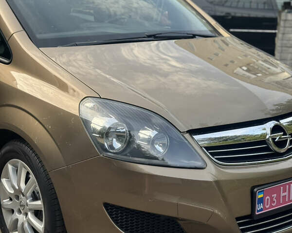 Опель Зафира 2012 в Луцке на Automoto.ua Коричневый Опель Зафира, объемом двигателя 1.6 л и пробегом 225 тыс. км за 7900 $, фото 10 на Automoto.ua