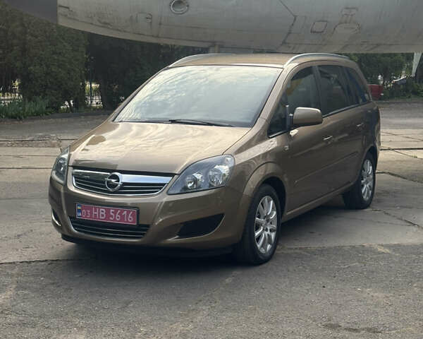 Опель Зафира 2012 в Луцке на Automoto.ua Коричневый Опель Зафира, объемом двигателя 1.6 л и пробегом 225 тыс. км за 7900 $, фото 2 на Automoto.ua