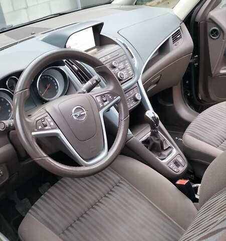 Коричневый Опель Зафира, объемом двигателя 1.6 л и пробегом 211 тыс. км за 9500 $, фото 19 на Automoto.ua