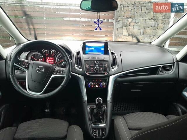 Коричневый Опель Зафира, объемом двигателя 1.6 л и пробегом 272 тыс. км за 8300 $, фото 8 на Automoto.ua