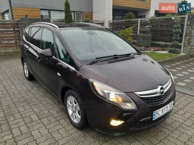 Коричневый Опель Зафира, объемом двигателя 1.6 л и пробегом 272 тыс. км за 8300 $, фото 1 на Automoto.ua