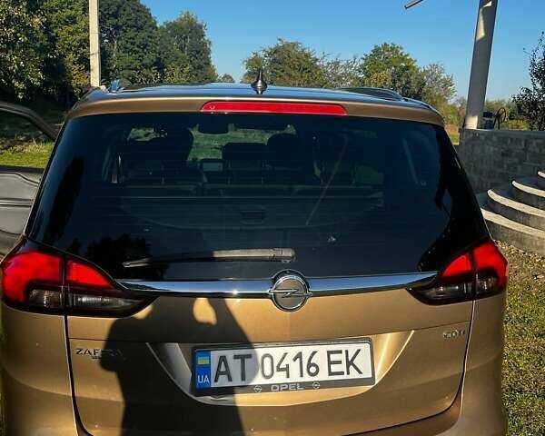 Опель Зафира 2014 в Ивано-Франковске на Automoto.ua Коричневый Опель Зафира, объемом двигателя 1.96 л и пробегом 218 тыс. км за 10350 $, фото 5 на Automoto.ua