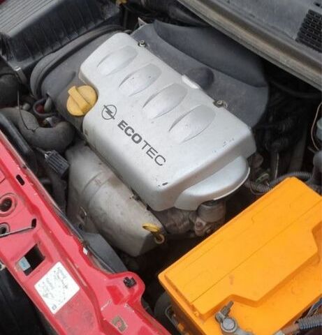 Красный Опель Зафира, объемом двигателя 1.8 л и пробегом 330 тыс. км за 3800 $, фото 7 на Automoto.ua