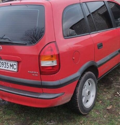 Красный Опель Зафира, объемом двигателя 1.8 л и пробегом 330 тыс. км за 3800 $, фото 3 на Automoto.ua