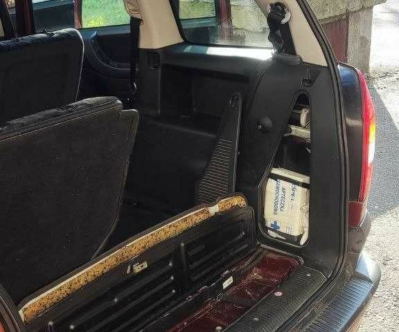 Красный Опель Зафира, объемом двигателя 1.6 л и пробегом 290 тыс. км за 3600 $, фото 3 на Automoto.ua