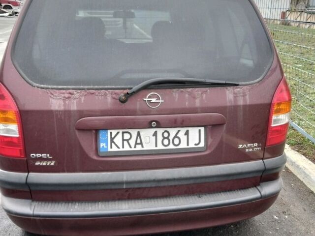 Красный Опель Зафира, объемом двигателя 0 л и пробегом 300 тыс. км за 2200 $, фото 3 на Automoto.ua