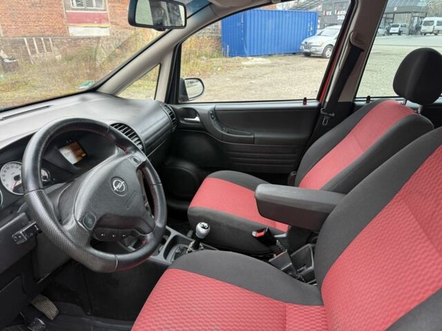 Красный Опель Зафира, объемом двигателя 2.2 л и пробегом 300 тыс. км за 1850 $, фото 7 на Automoto.ua