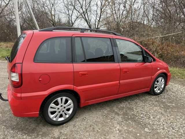 Красный Опель Зафира, объемом двигателя 2.2 л и пробегом 300 тыс. км за 1850 $, фото 2 на Automoto.ua