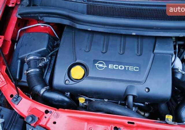 Красный Опель Зафира, объемом двигателя 1.9 л и пробегом 375 тыс. км за 4900 $, фото 12 на Automoto.ua