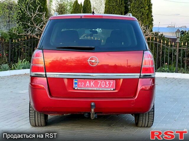Красный Опель Зафира, объемом двигателя 18 л и пробегом 224 тыс. км за 7550 $, фото 4 на Automoto.ua