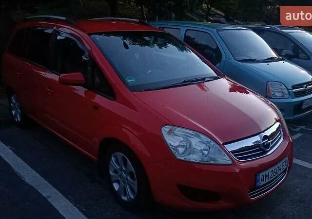 Красный Опель Зафира, объемом двигателя 1.6 л и пробегом 184 тыс. км за 6000 $, фото 5 на Automoto.ua