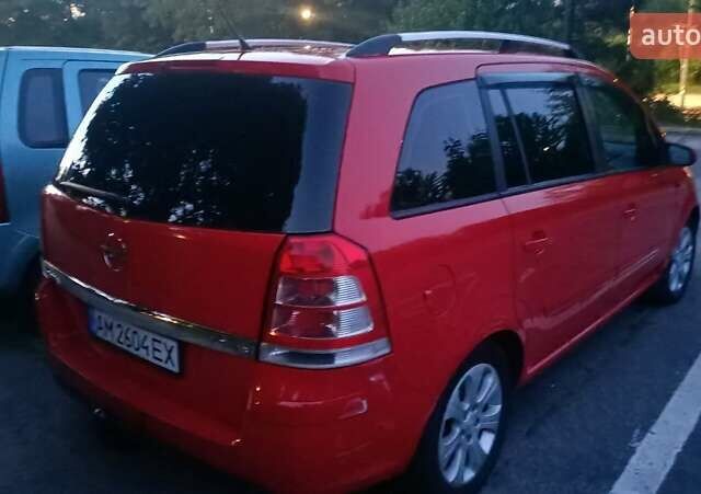 Красный Опель Зафира, объемом двигателя 1.6 л и пробегом 184 тыс. км за 6000 $, фото 7 на Automoto.ua