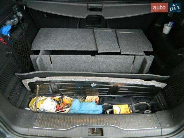 Червоний Опель Зафіра, об'ємом двигуна 2.2 л та пробігом 195 тис. км за 6450 $, фото 10 на Automoto.ua