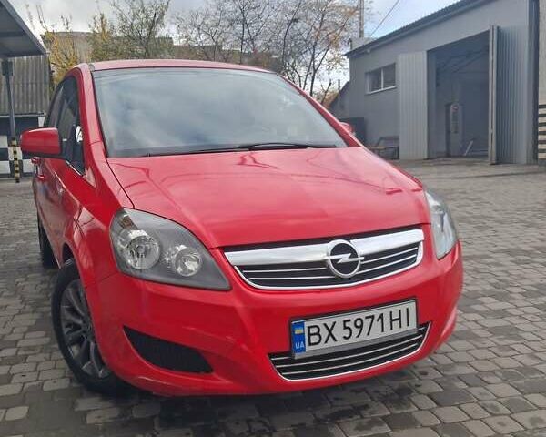 Красный Опель Зафира, объемом двигателя 1.69 л и пробегом 270 тыс. км за 6700 $, фото 2 на Automoto.ua