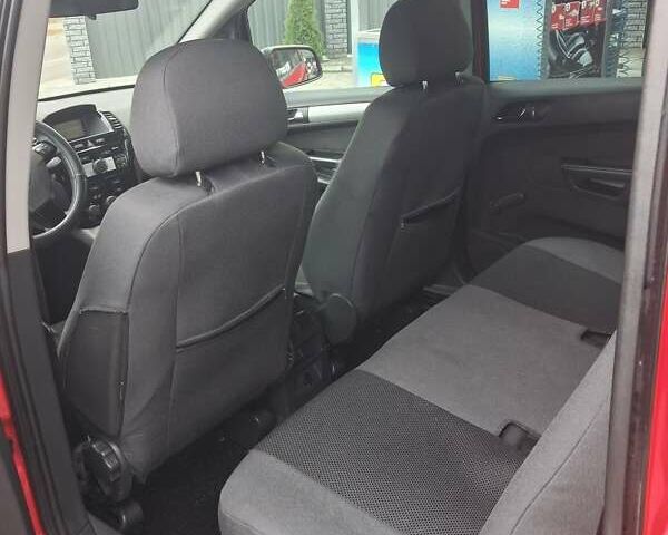 Красный Опель Зафира, объемом двигателя 1.69 л и пробегом 270 тыс. км за 6700 $, фото 21 на Automoto.ua