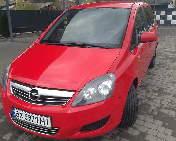 Красный Опель Зафира, объемом двигателя 1.69 л и пробегом 270 тыс. км за 6700 $, фото 3 на Automoto.ua