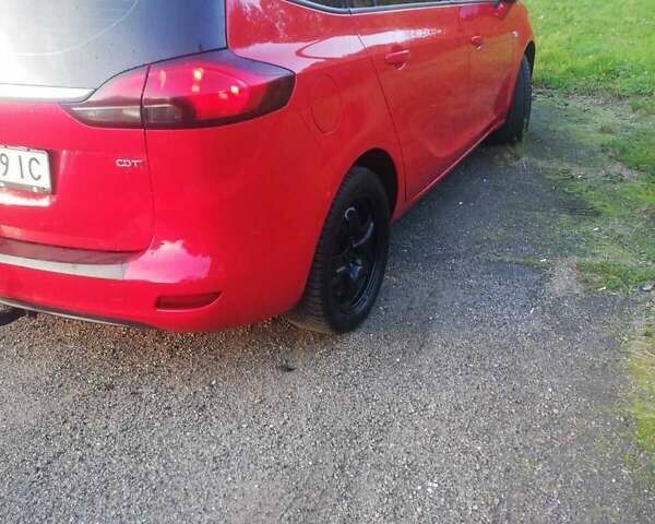 Червоний Опель Зафіра, об'ємом двигуна 2 л та пробігом 291 тис. км за 7999 $, фото 9 на Automoto.ua