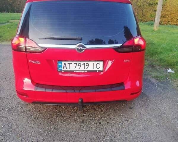Червоний Опель Зафіра, об'ємом двигуна 2 л та пробігом 291 тис. км за 7999 $, фото 6 на Automoto.ua