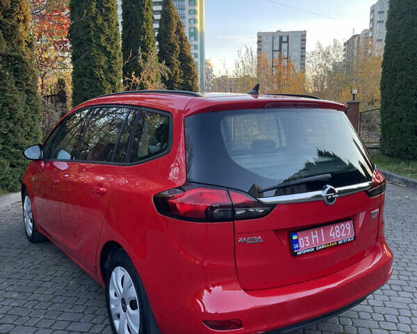 Красный Опель Зафира, объемом двигателя 1.6 л и пробегом 146 тыс. км за 10699 $, фото 11 на Automoto.ua
