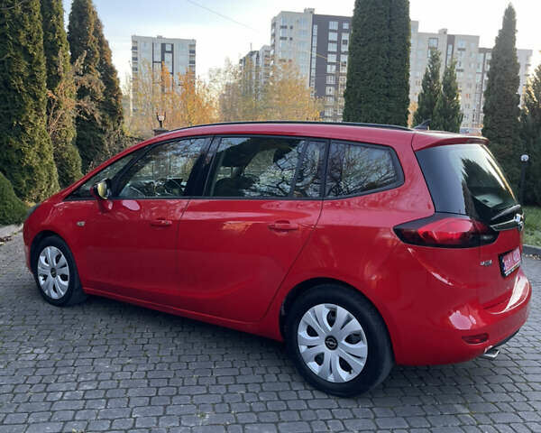 Красный Опель Зафира, объемом двигателя 1.6 л и пробегом 146 тыс. км за 10699 $, фото 13 на Automoto.ua