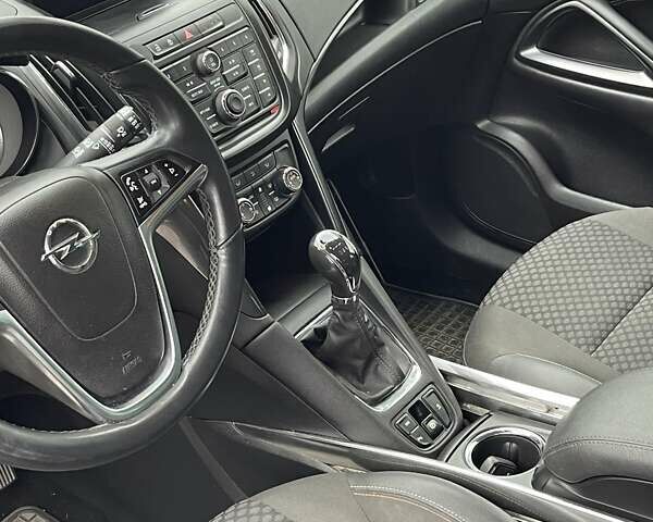 Красный Опель Зафира, объемом двигателя 0 л и пробегом 203 тыс. км за 10300 $, фото 7 на Automoto.ua