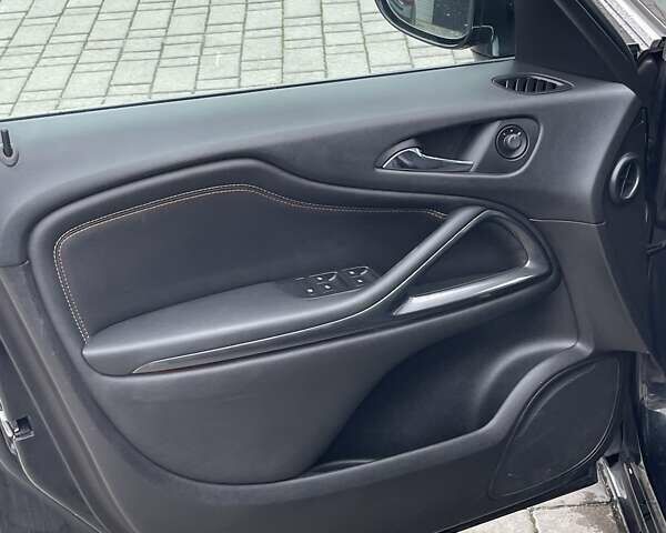 Красный Опель Зафира, объемом двигателя 0 л и пробегом 203 тыс. км за 10300 $, фото 8 на Automoto.ua