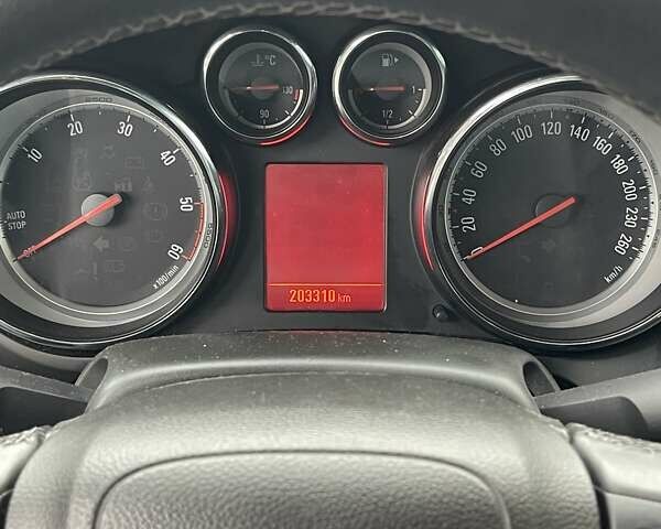 Красный Опель Зафира, объемом двигателя 0 л и пробегом 203 тыс. км за 10300 $, фото 6 на Automoto.ua