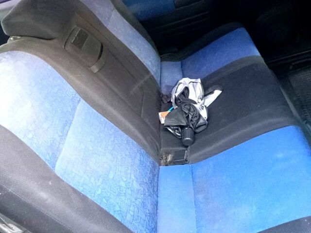 Опель Зафира, объемом двигателя 2 л и пробегом 350 тыс. км за 1200 $, фото 2 на Automoto.ua