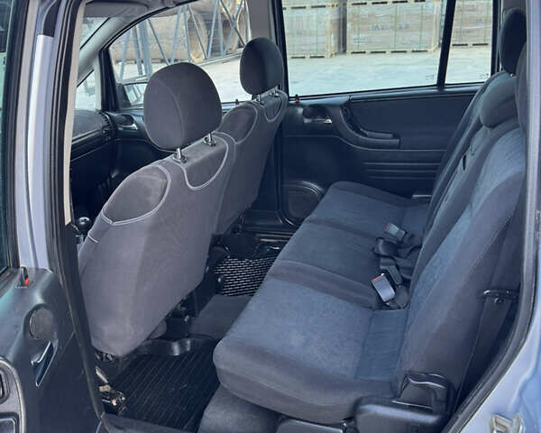 Опель Зафира, объемом двигателя 2 л и пробегом 360 тыс. км за 3450 $, фото 15 на Automoto.ua