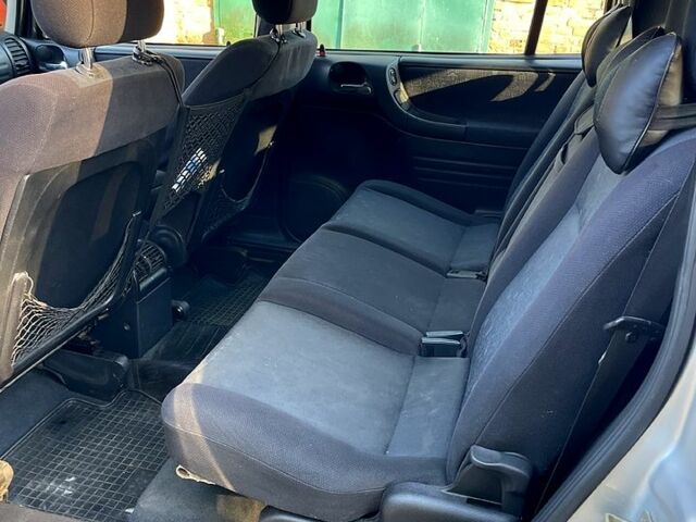 Опель Зафира, объемом двигателя 2 л и пробегом 268 тыс. км за 3800 $, фото 4 на Automoto.ua