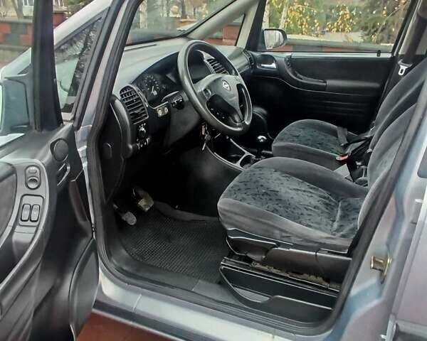 Опель Зафира, объемом двигателя 1.8 л и пробегом 290 тыс. км за 3500 $, фото 14 на Automoto.ua