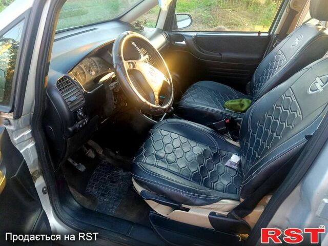 Опель Зафира, объемом двигателя 2 л и пробегом 0 тыс. км за 3400 $, фото 6 на Automoto.ua