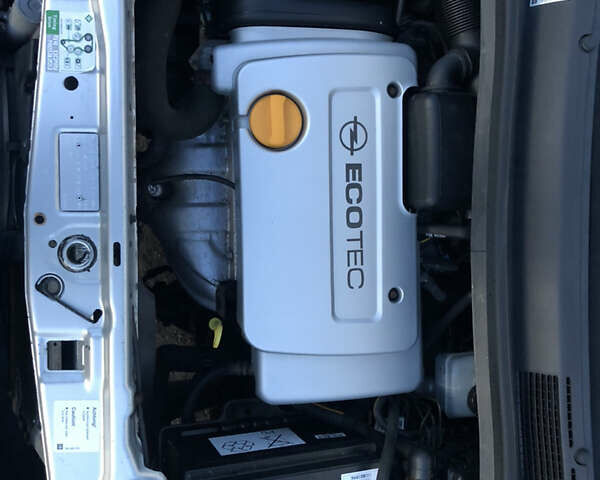 Опель Зафіра, об'ємом двигуна 1.6 л та пробігом 245 тис. км за 4250 $, фото 14 на Automoto.ua