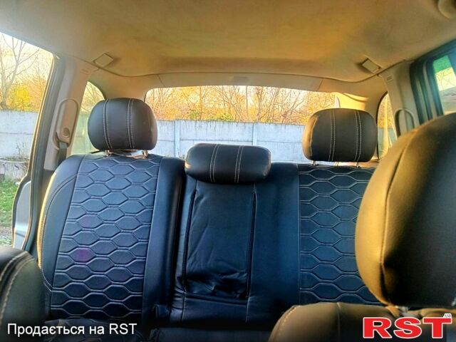 Опель Зафира, объемом двигателя 2 л и пробегом 0 тыс. км за 3400 $, фото 4 на Automoto.ua