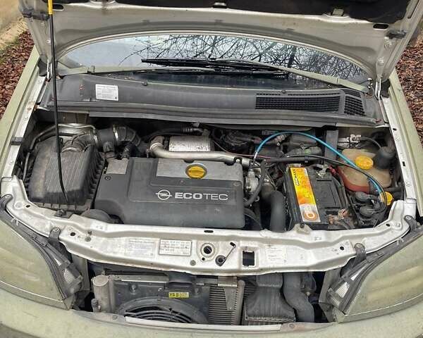 Опель Зафира, объемом двигателя 2 л и пробегом 300 тыс. км за 1897 $, фото 5 на Automoto.ua