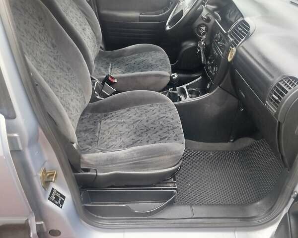 Опель Зафира, объемом двигателя 1.8 л и пробегом 290 тыс. км за 3500 $, фото 8 на Automoto.ua